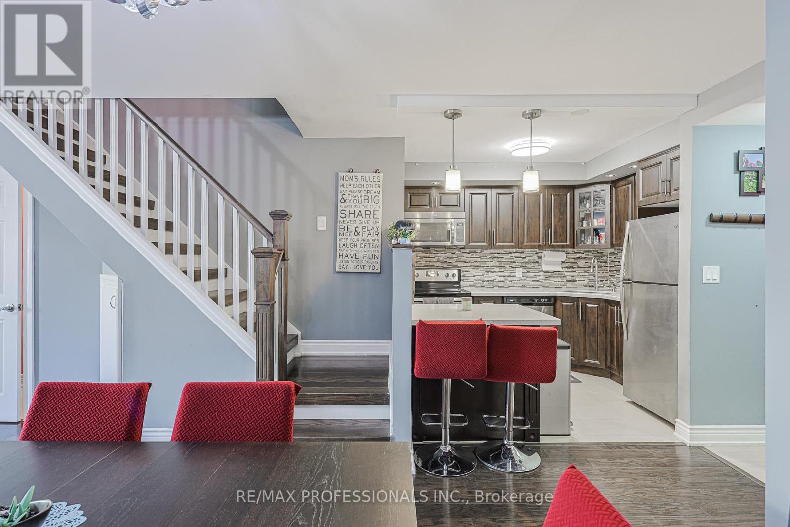 318 - 364 The East Mall Street, Toronto, Ontario  M9B 6C5 - Photo 9 - W12842920