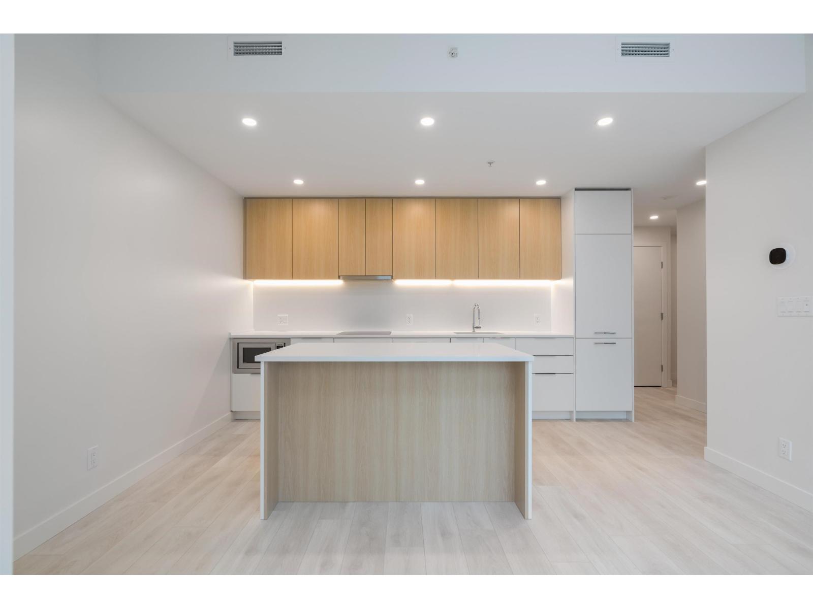 102 13318 104 Avenue, Surrey, British Columbia  V3T 0R2 - Photo 2 - R3095614