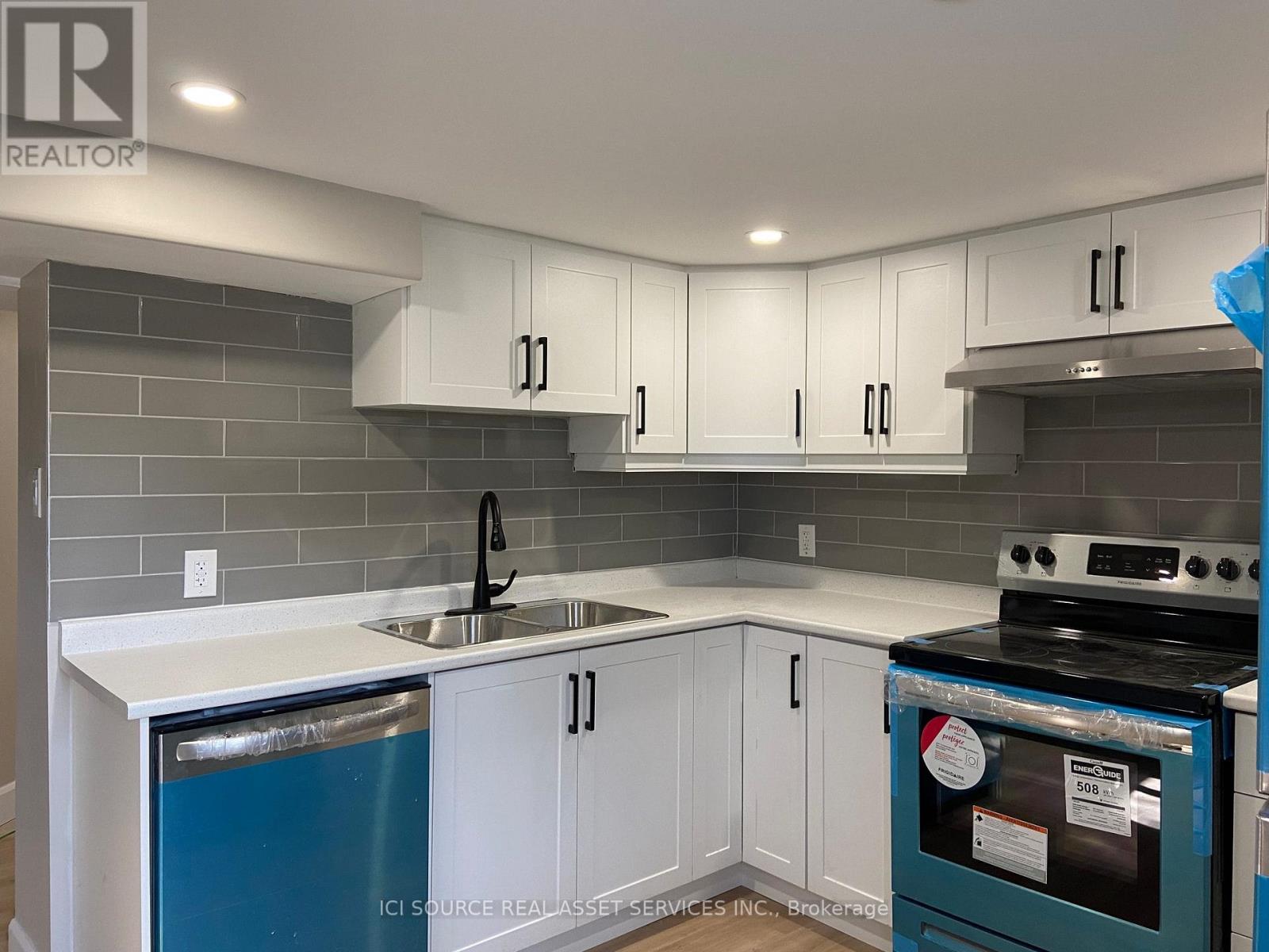 Bsmt - 169 Fergus Avenue, Kitchener, Ontario  N2A 2H4 - Photo 3 - X12842786