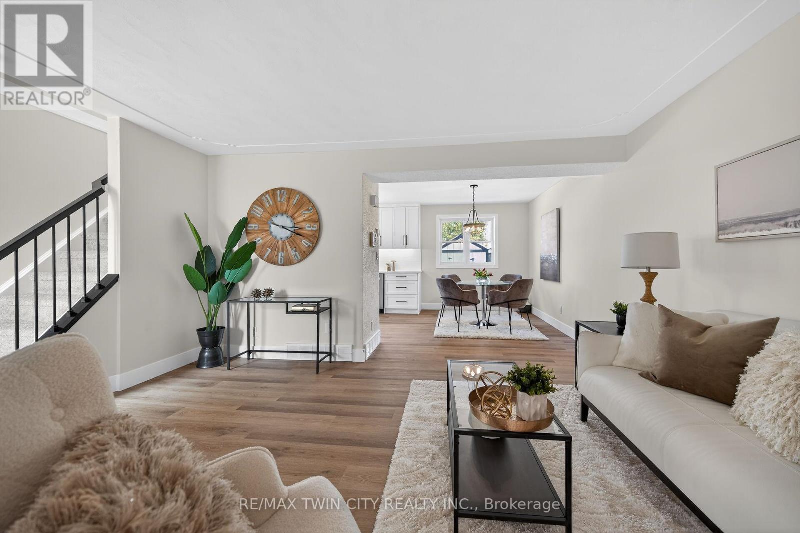 1418 Pineview Court, Cambridge, Ontario  N3H 4X1 - Photo 12 - X12842886