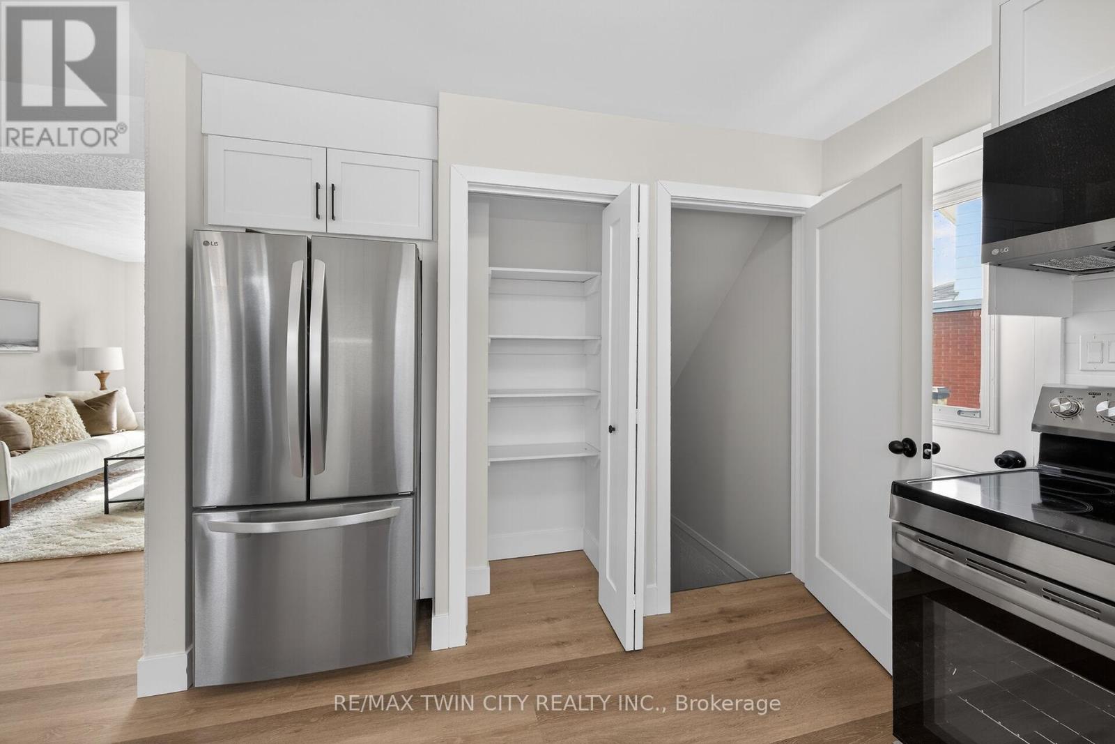 1418 Pineview Court, Cambridge, Ontario  N3H 4X1 - Photo 20 - X12842886