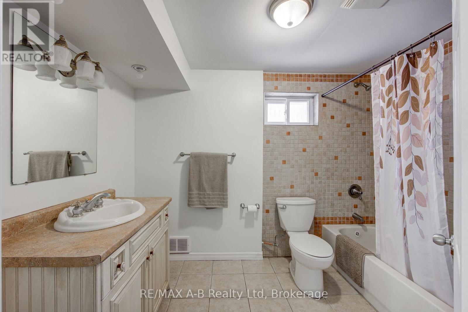 29 Dunsford Crescent, St. Marys, Ontario  N4X 1A5 - Photo 33 - X12840536