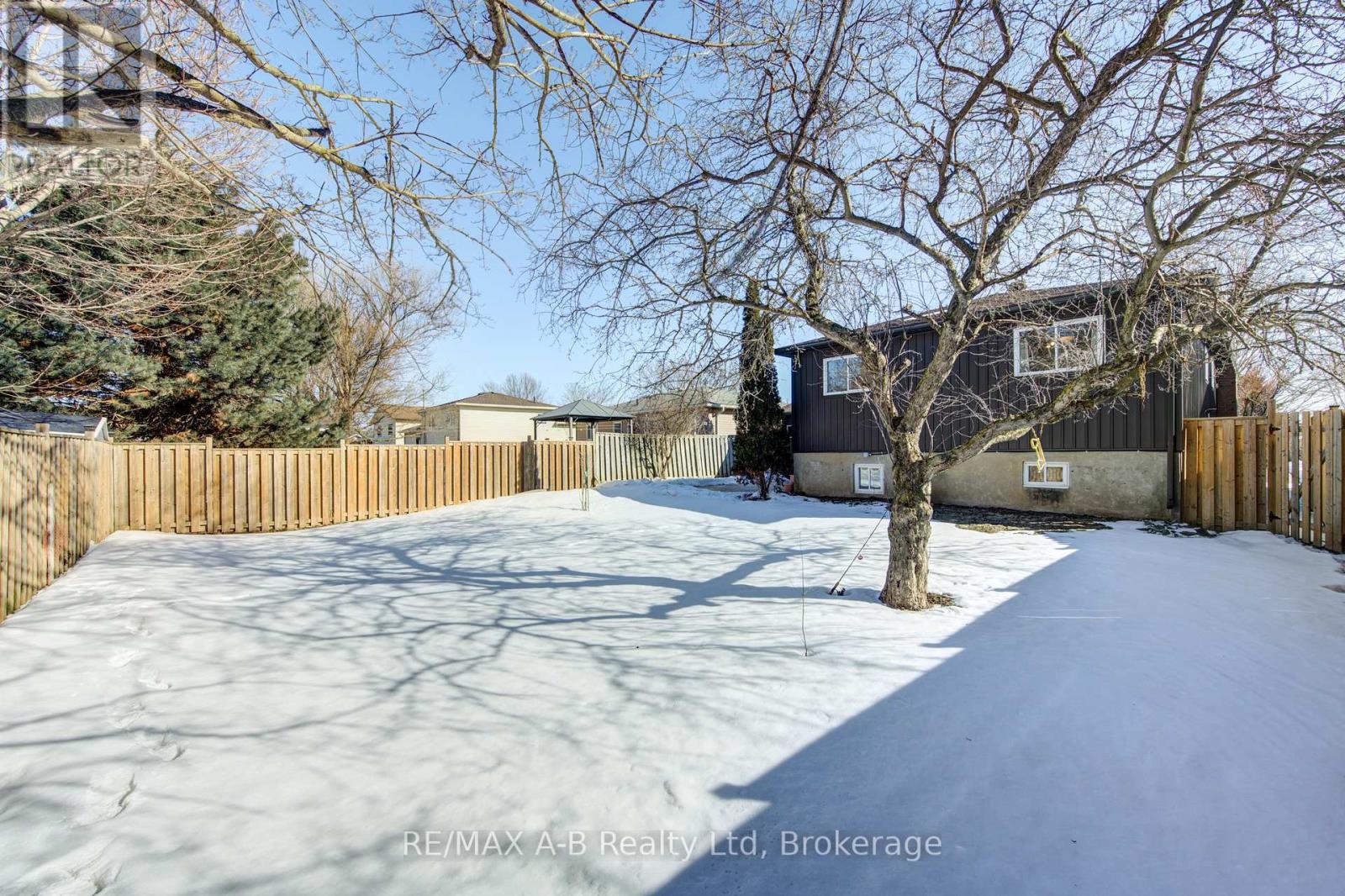 29 Dunsford Crescent, St. Marys, Ontario  N4X 1A5 - Photo 41 - X12840536