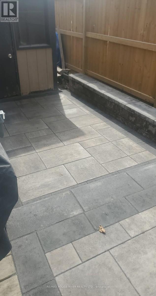 1201 Charlotte Circle, Pickering, Ontario  L1V 3P9 - Photo 35 - E12817850