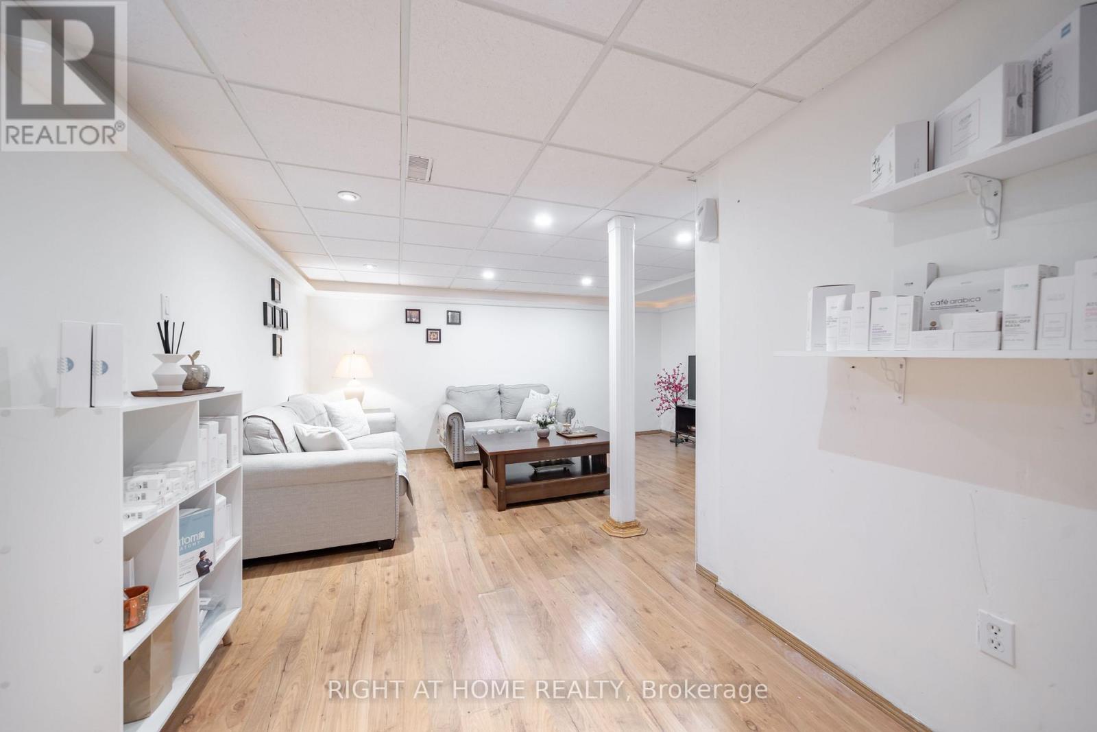 21 - 370 Riddell Court, Newmarket, Ontario  L3Y 8M8 - Photo 32 - N12677304