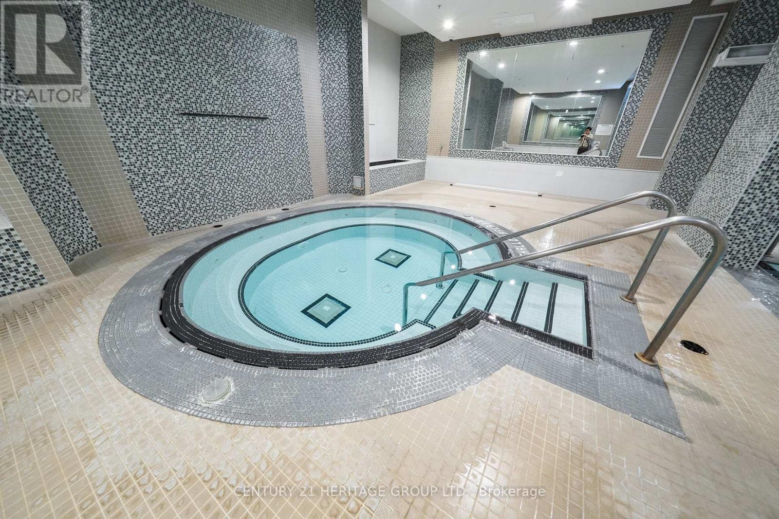 101 - 75 Norman Bethune Avenue, Richmond Hill, Ontario  L4B 0B6 - Photo 20 - N12836778