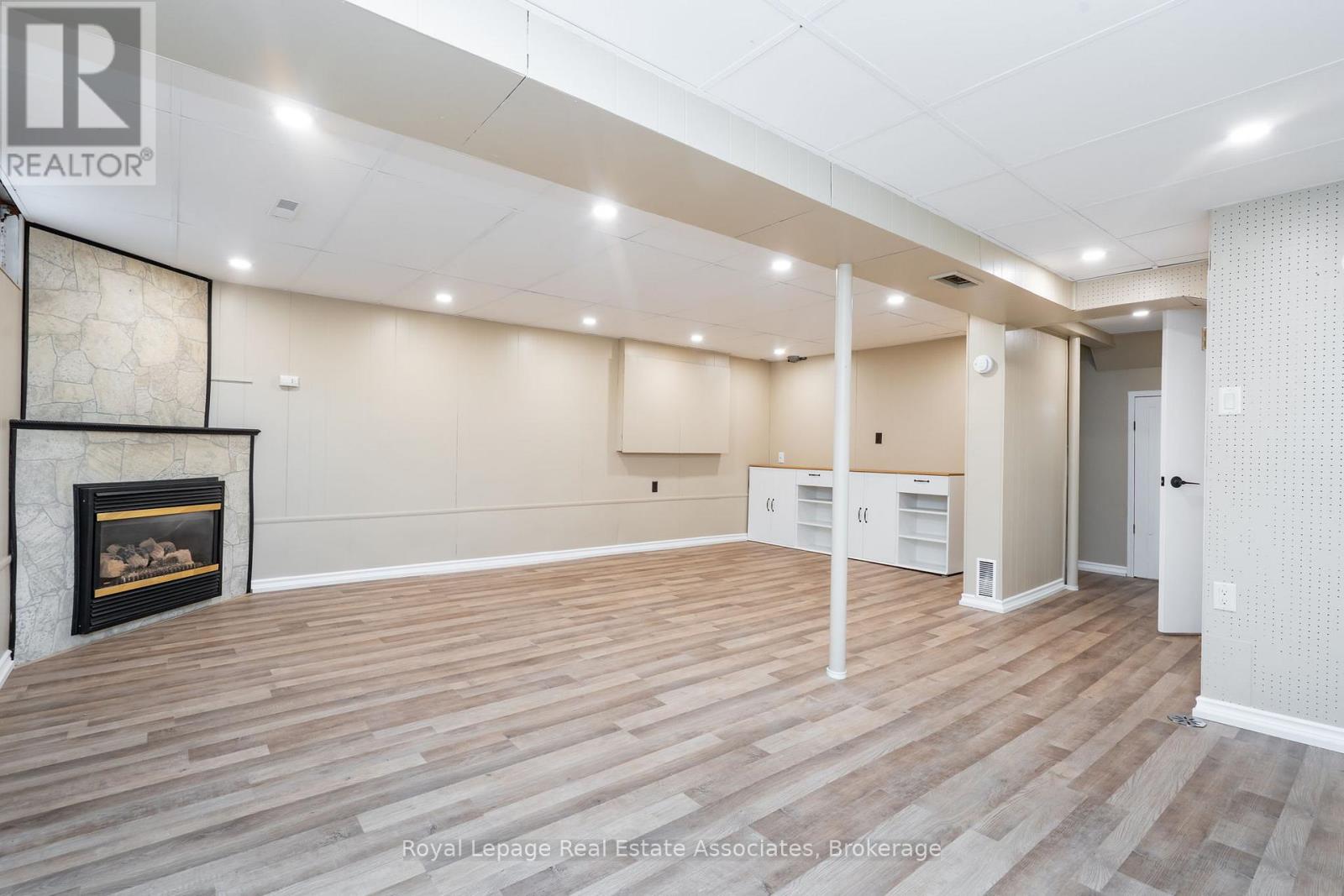 1370 Roylen Road, Oakville, Ontario  L6H 1V4 - Photo 26 - W12834474