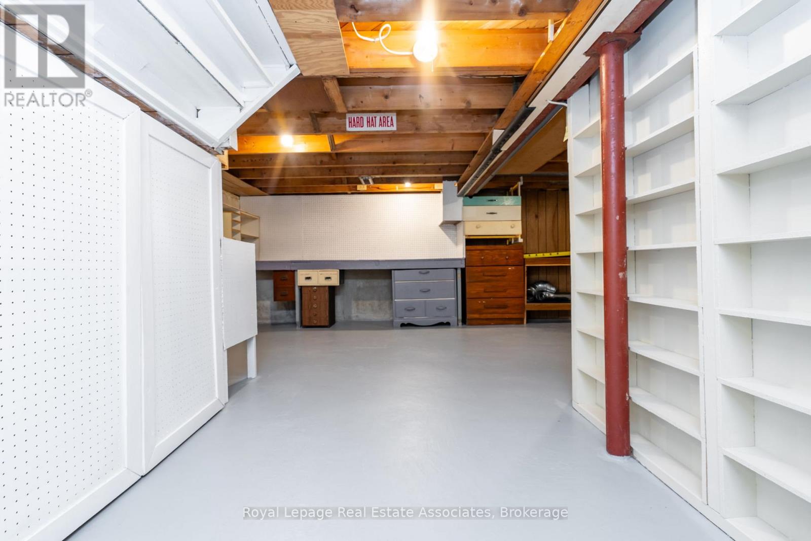 1370 Roylen Road, Oakville, Ontario  L6H 1V4 - Photo 34 - W12834474