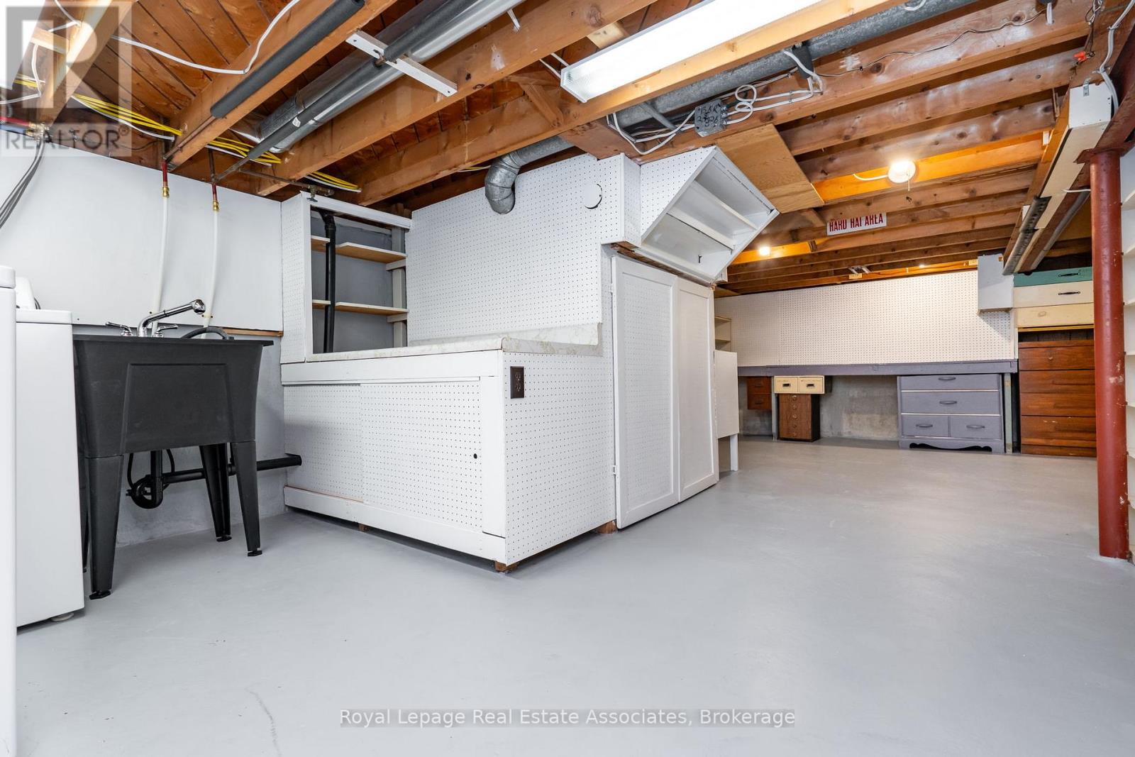 1370 Roylen Road, Oakville, Ontario  L6H 1V4 - Photo 32 - W12834474