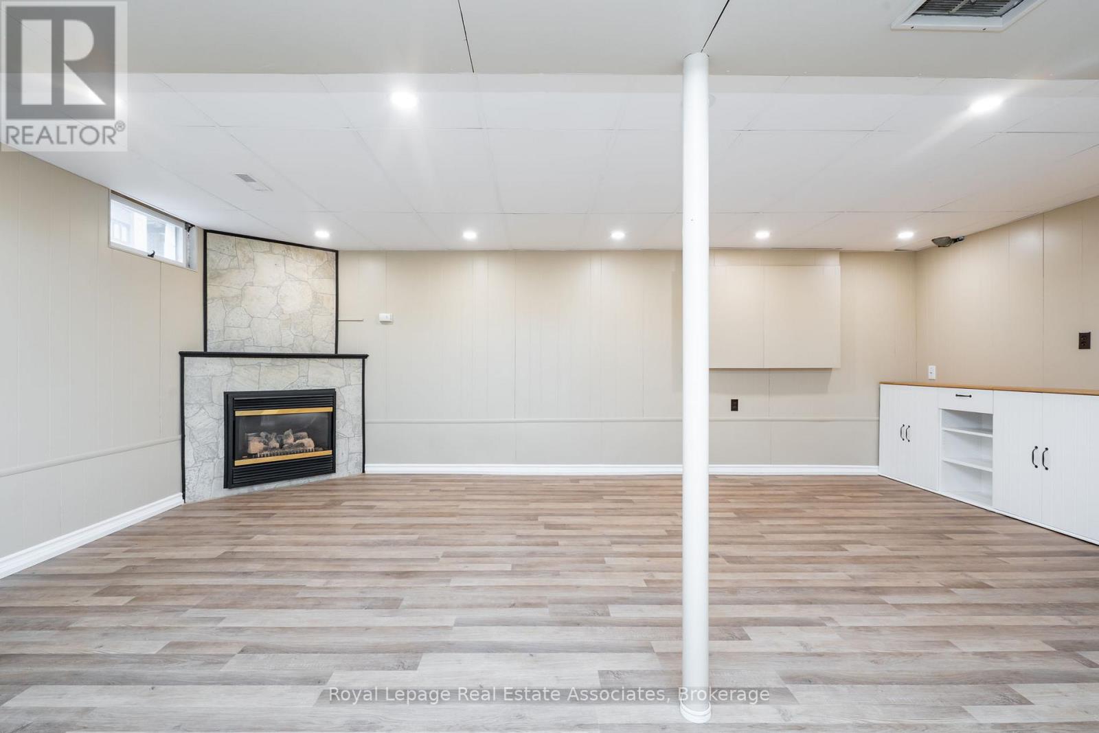 1370 Roylen Road, Oakville, Ontario  L6H 1V4 - Photo 25 - W12834474