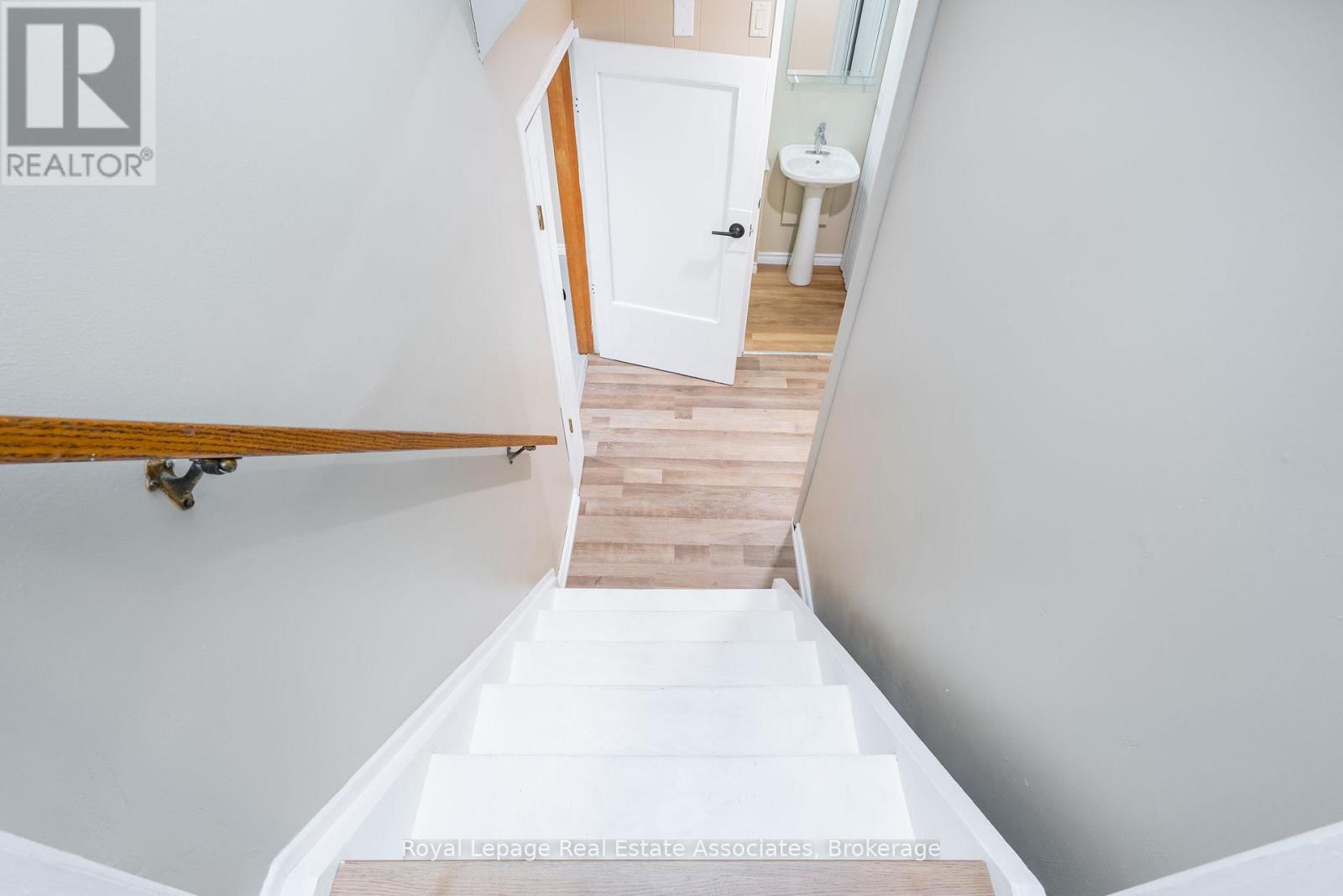 1370 Roylen Road, Oakville, Ontario  L6H 1V4 - Photo 21 - W12834474