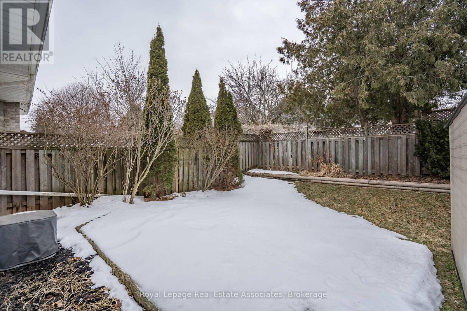 1370 Roylen Road, Oakville, Ontario  L6H 1V4 - Photo 38 - W12834474
