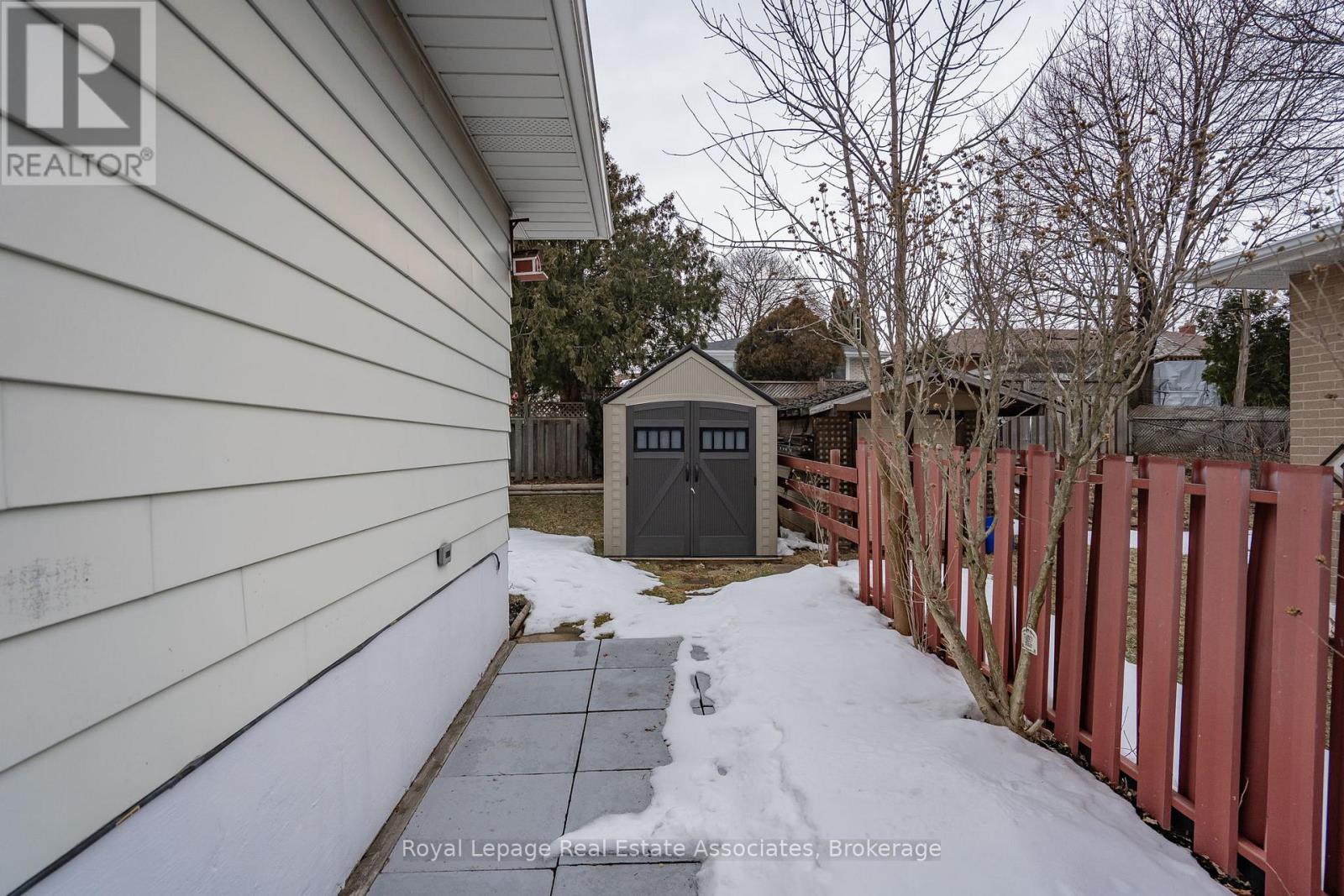 1370 Roylen Road, Oakville, Ontario  L6H 1V4 - Photo 37 - W12834474