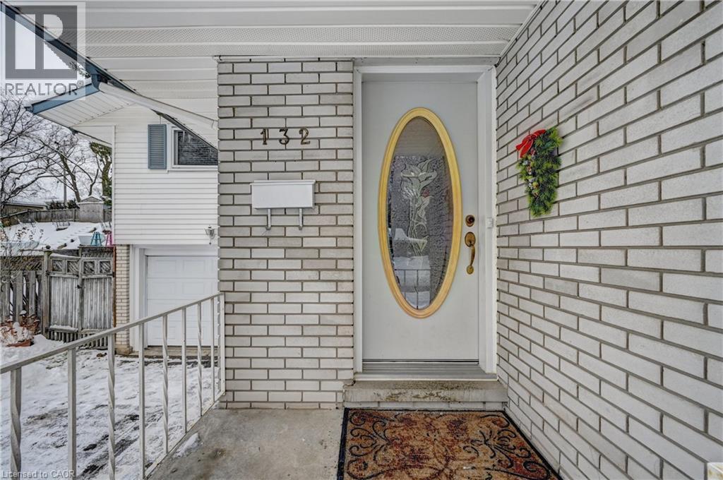 132 Forest Hill Drive, Kitchener, Ontario  N2M 4G3 - Photo 5 - 40808999