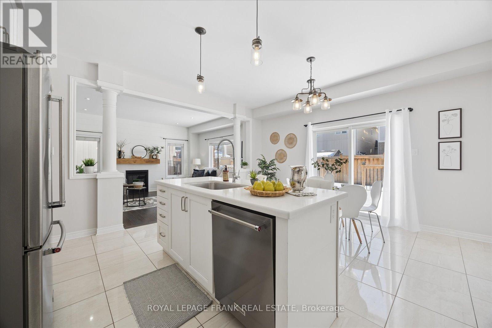 193 Kenneth Cole Drive, Clarington, Ontario  L1C 0S6 - Photo 14 - E12843098