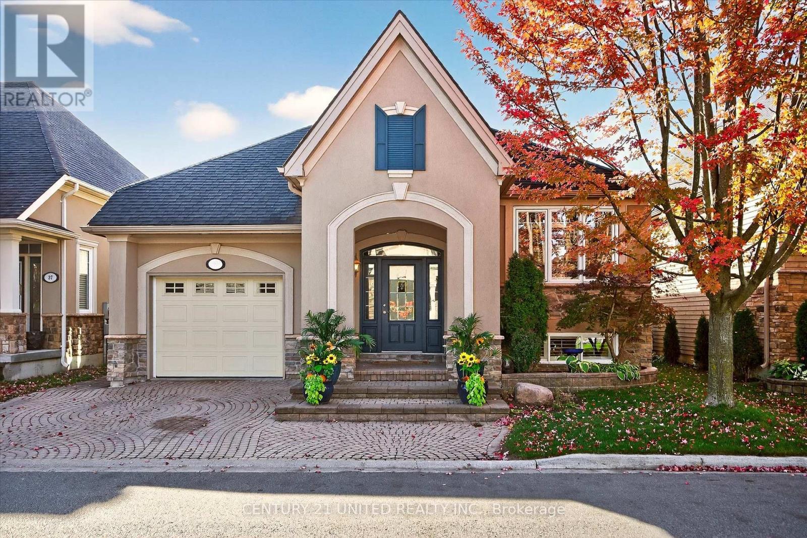 27 - 35 BRINTON DRIVE, Peterborough, Ontario