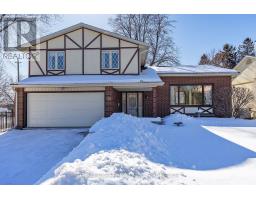 80 MARKET STREET, Gananoque, Ontario