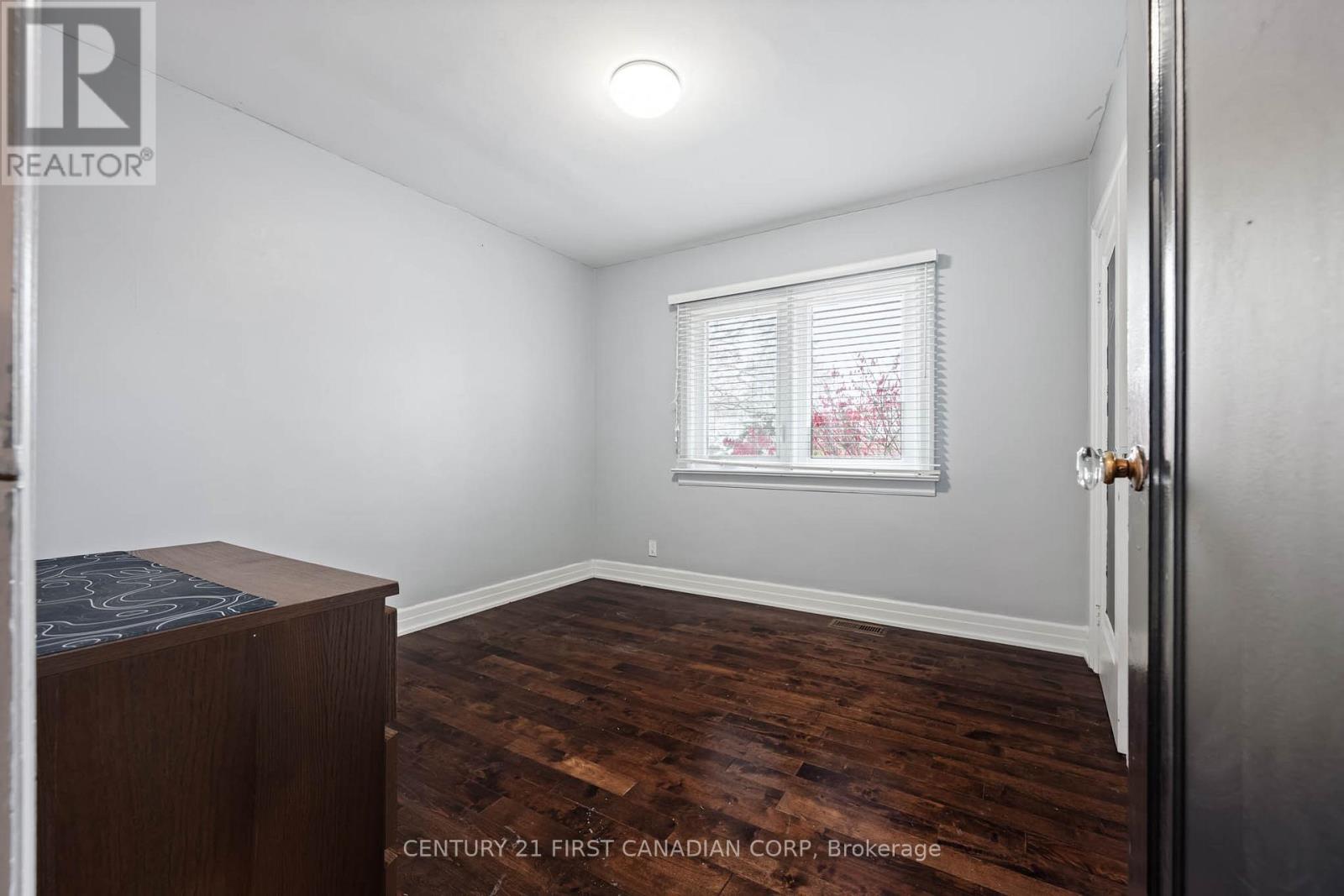 37 Mclaughlin Road N, Brampton, Ontario  L6X 1Y9 - Photo 16 - W12843034