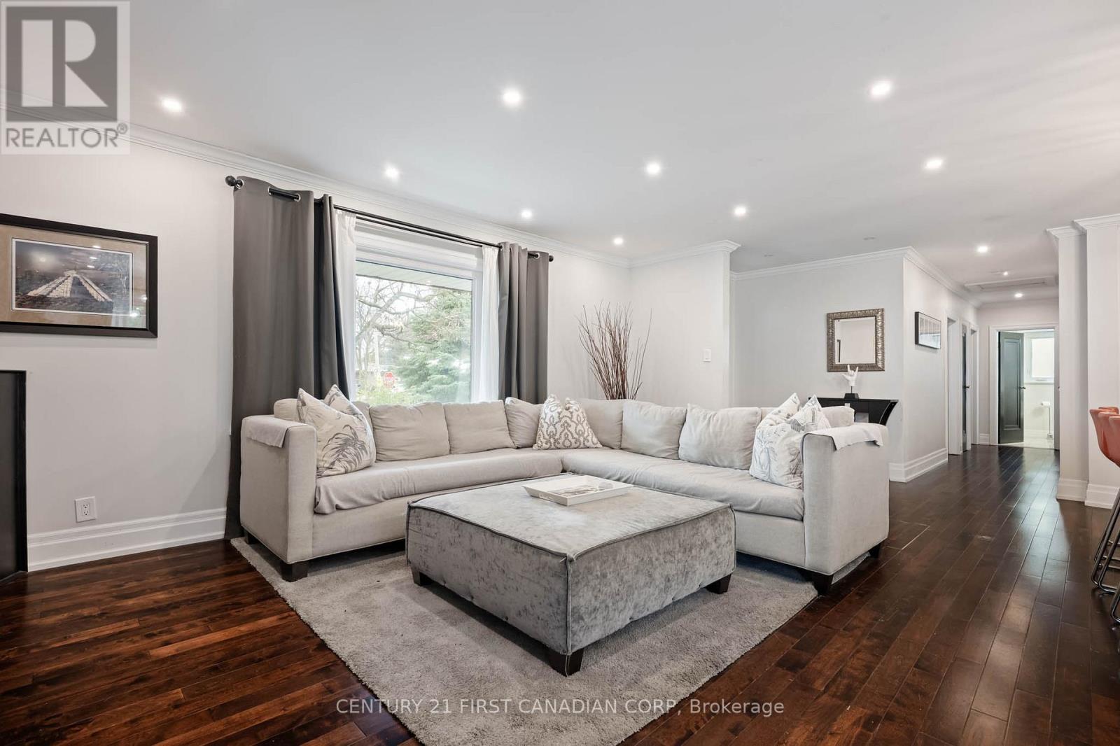 37 Mclaughlin Road N, Brampton, Ontario  L6X 1Y9 - Photo 7 - W12843034