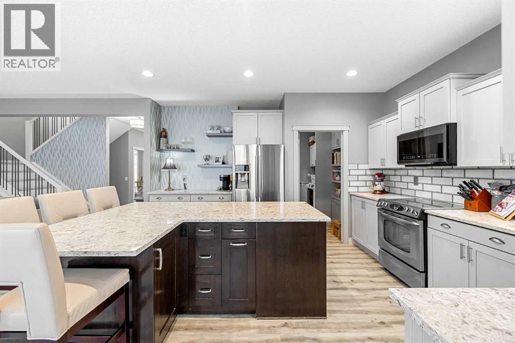 210 Hidden Creek Heights Nw, Calgary, Alberta  T3A 6K8 - Photo 8 - A2289863