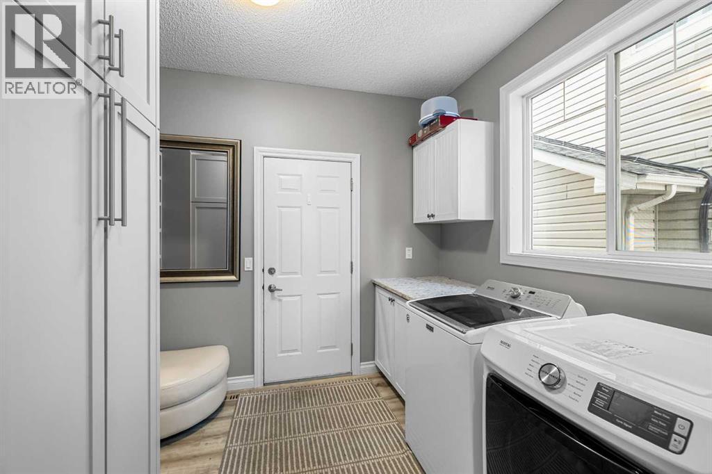 210 Hidden Creek Heights Nw, Calgary, Alberta  T3A 6K8 - Photo 18 - A2289863