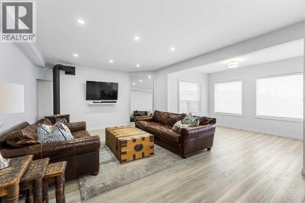 210 Hidden Creek Heights Nw, Calgary, Alberta  T3A 6K8 - Photo 39 - A2289863