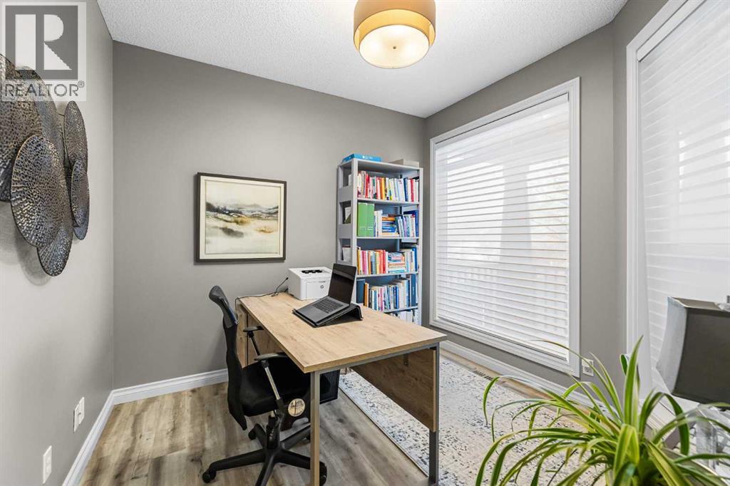 210 Hidden Creek Heights Nw, Calgary, Alberta  T3A 6K8 - Photo 20 - A2289863