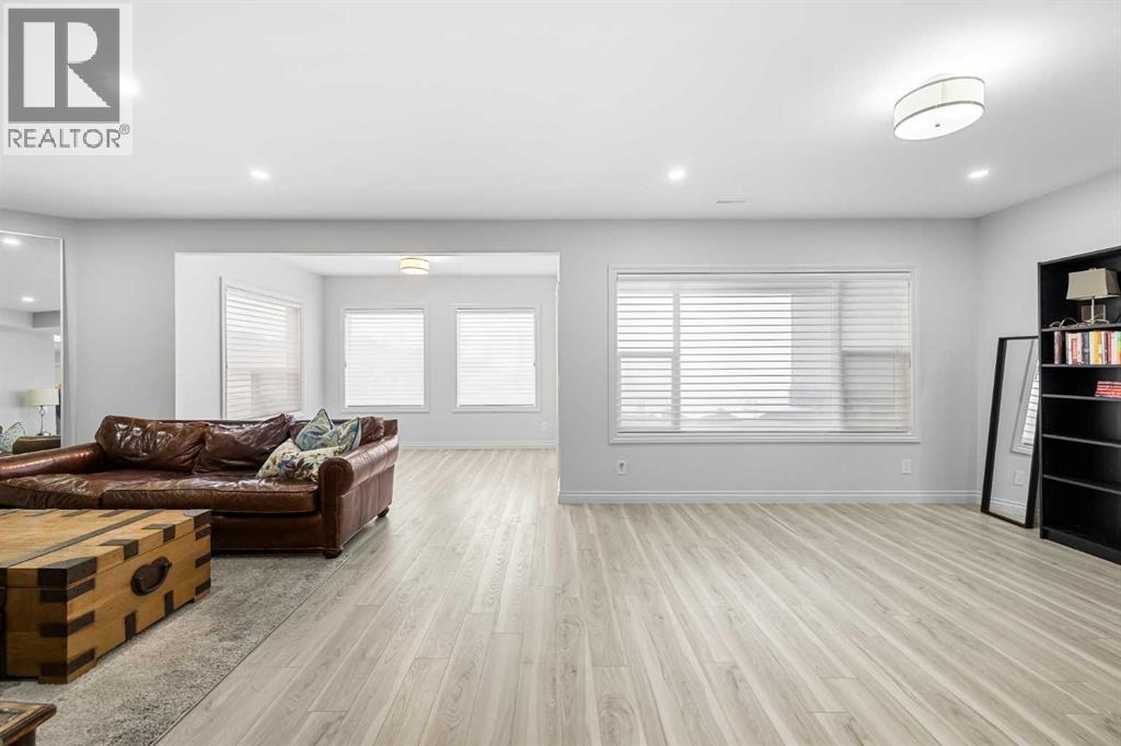 210 Hidden Creek Heights Nw, Calgary, Alberta  T3A 6K8 - Photo 40 - A2289863