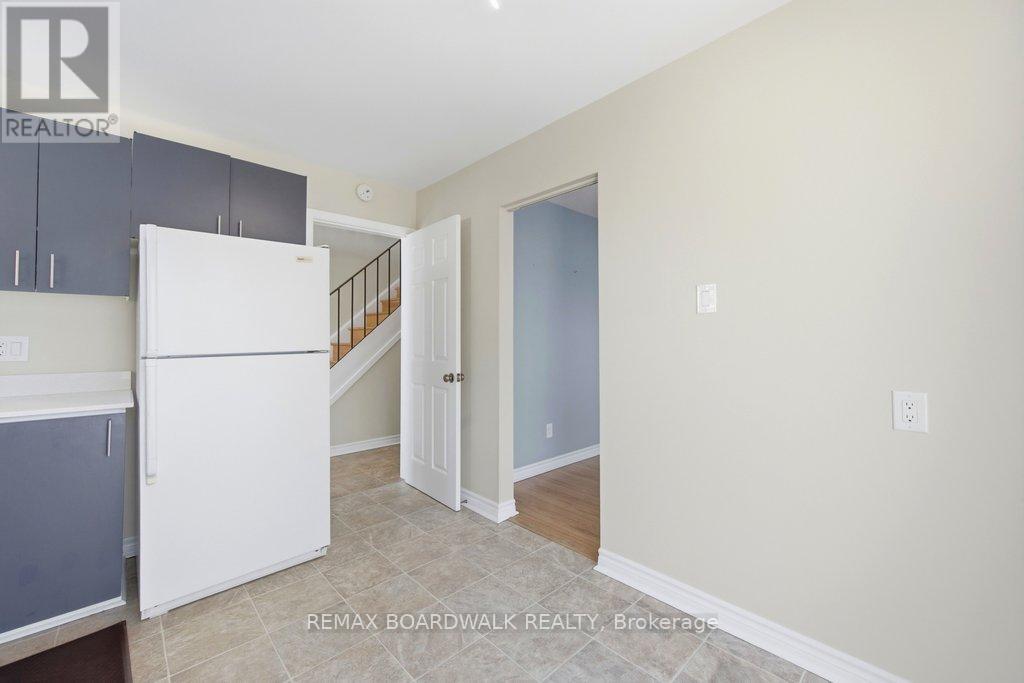 65 - 837 Eastvale Drive, Ottawa, Ontario  K1J 7T5 - Photo 10 - X12843016