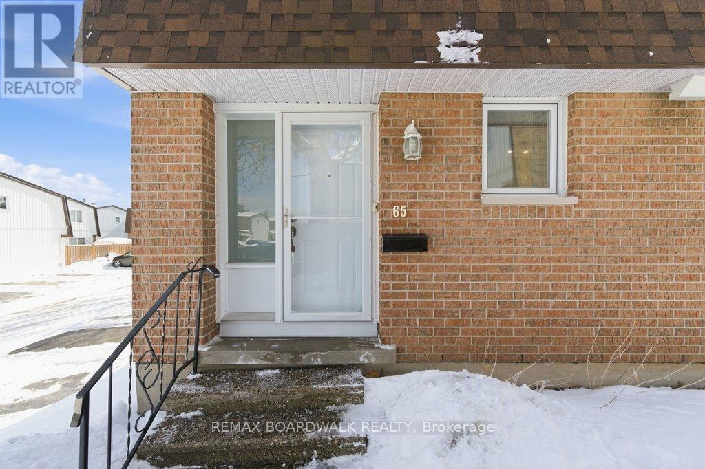 65 - 837 Eastvale Drive, Ottawa, Ontario  K1J 7T5 - Photo 3 - X12843016