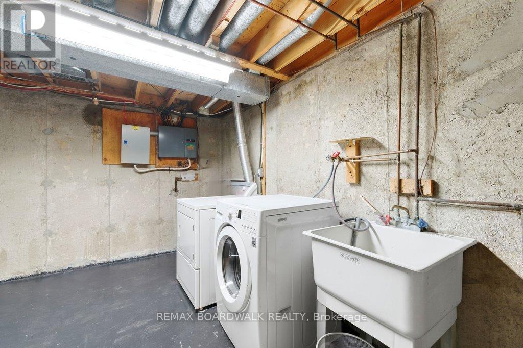 65 - 837 Eastvale Drive, Ottawa, Ontario  K1J 7T5 - Photo 33 - X12843016