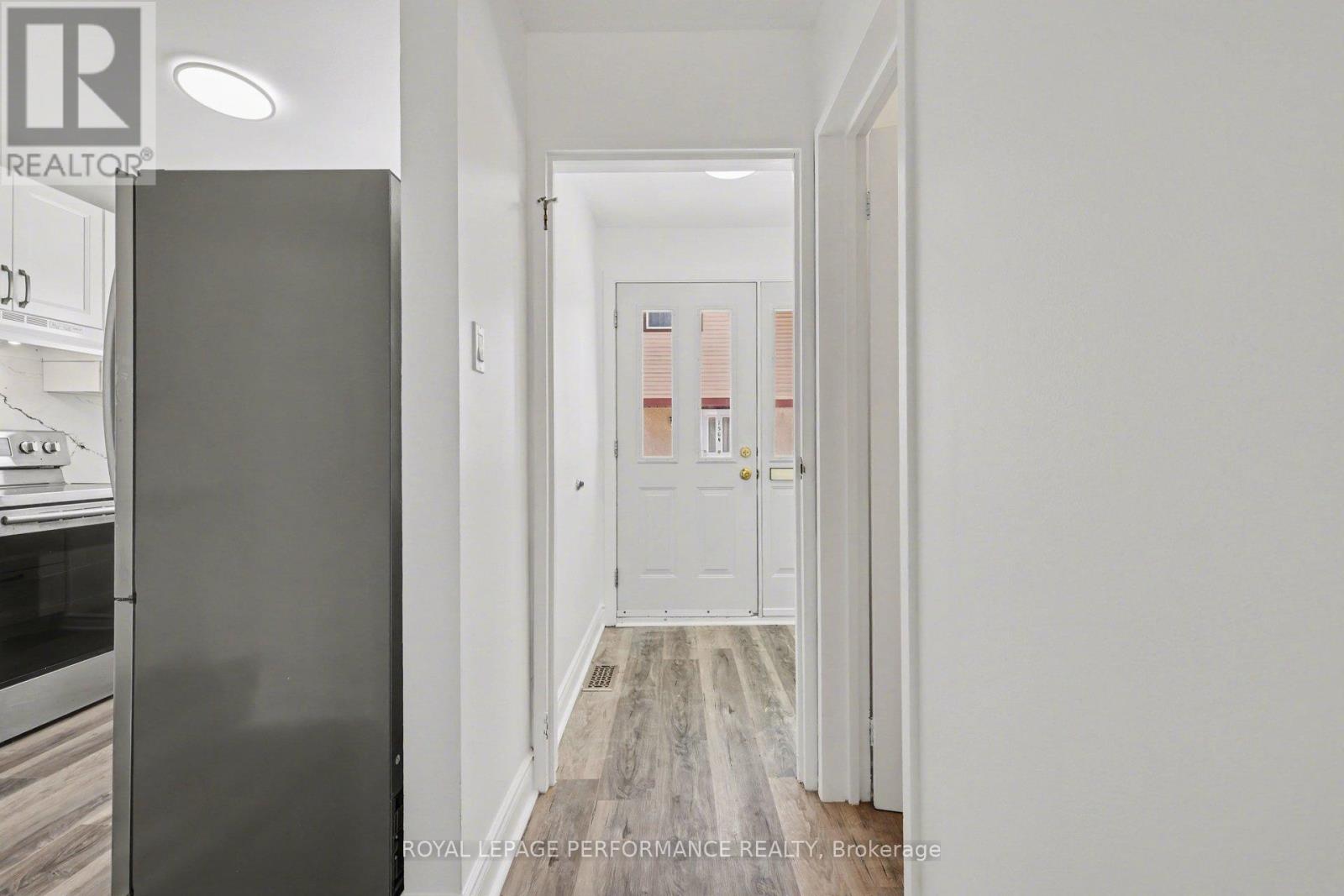 1584 Feather Lane, Ottawa, Ontario  K1T 1V4 - Photo 17 - X12843056