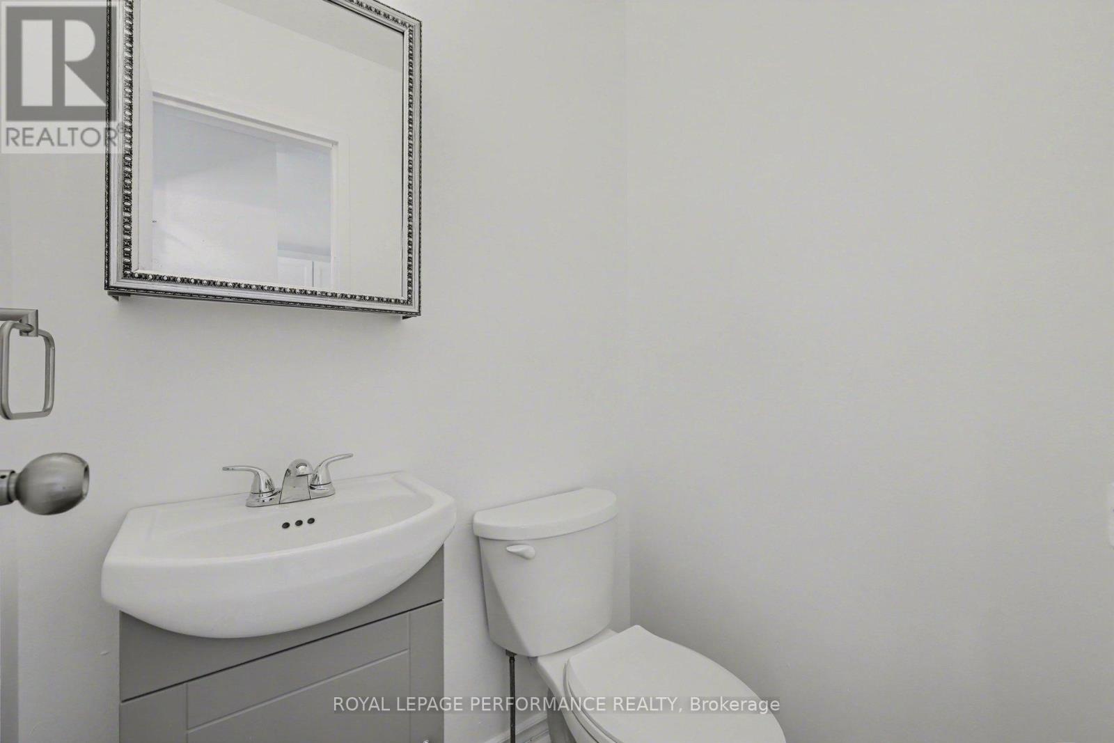 1584 Feather Lane, Ottawa, Ontario  K1T 1V4 - Photo 18 - X12843056