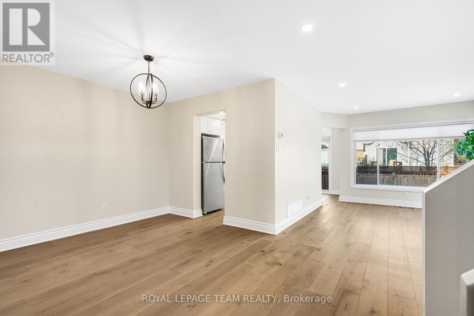 1925 Windwood Place, Ottawa, Ontario  K1C 7K7 - Photo 5 - X12843072