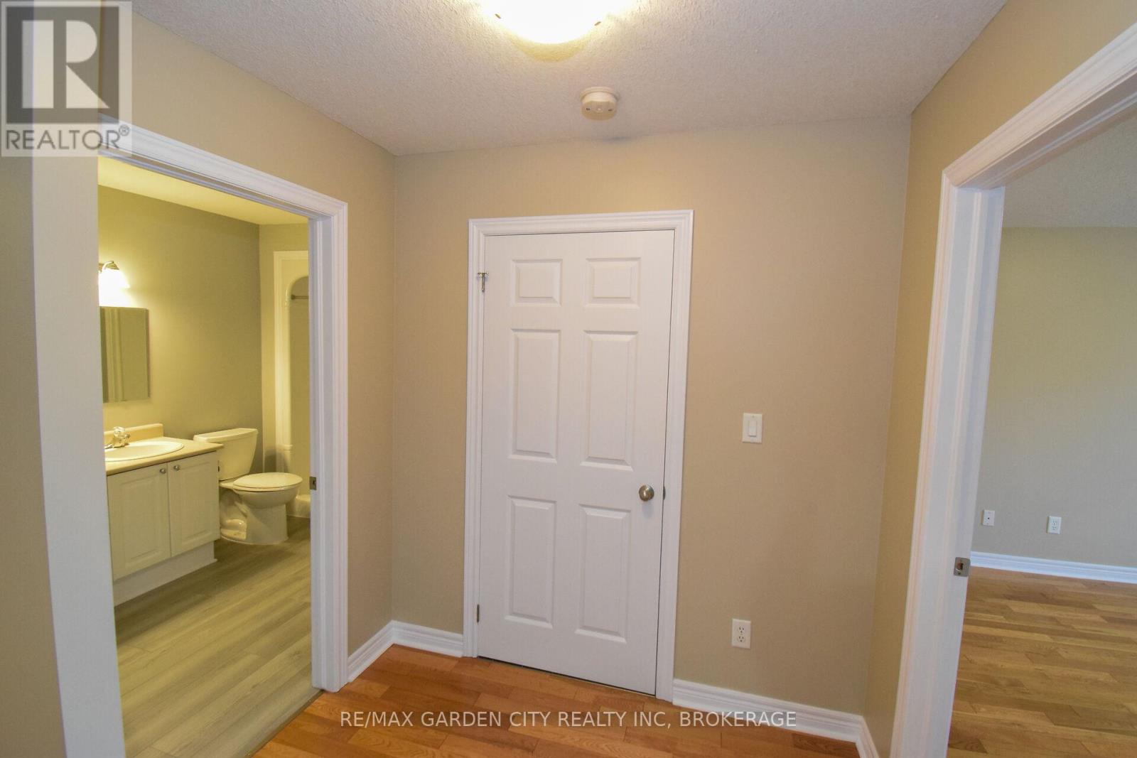 11 - 162 First Street, Welland, Ontario  L3B 4S2 - Photo 13 - X12843052