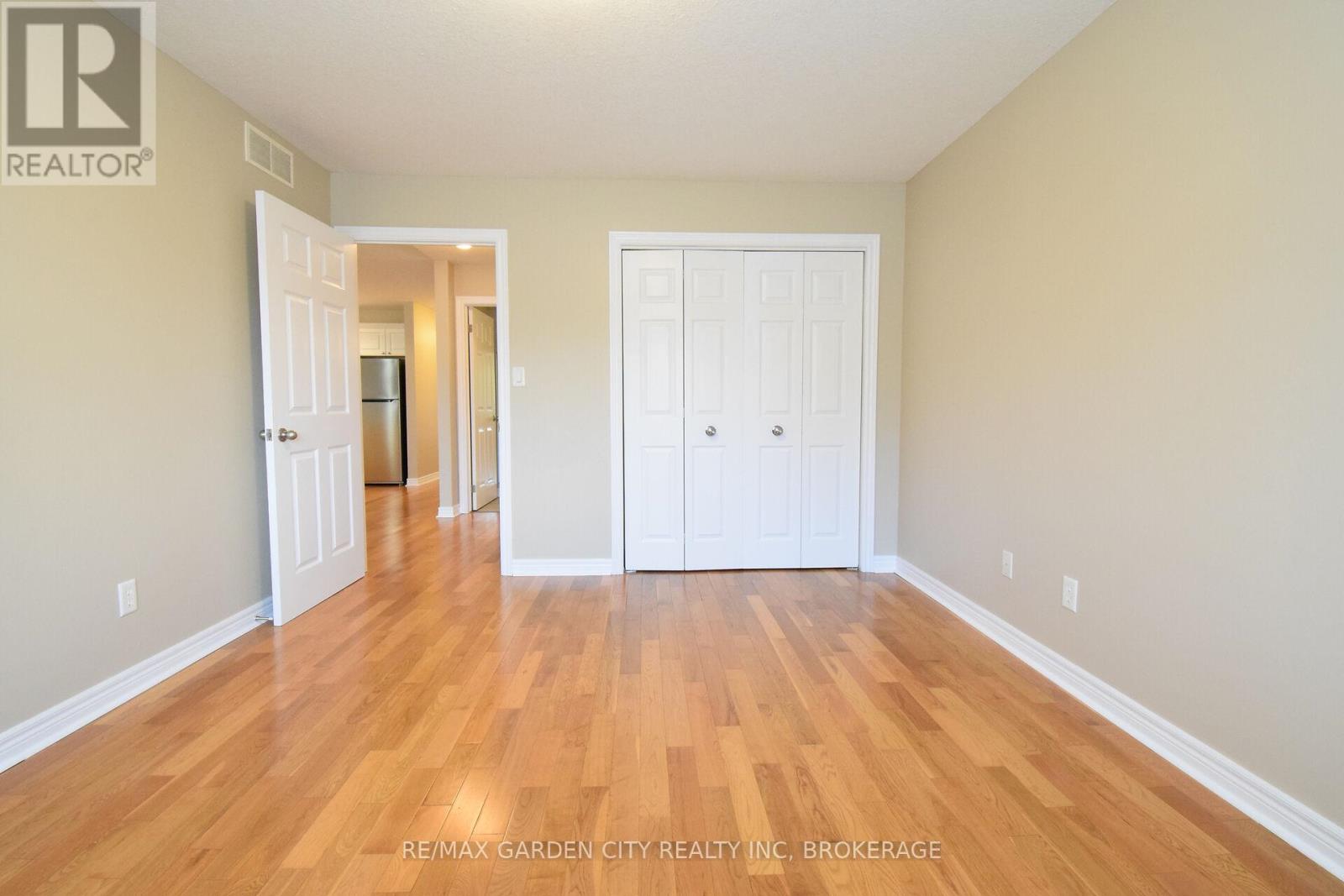 11 - 162 First Street, Welland, Ontario  L3B 4S2 - Photo 15 - X12843052