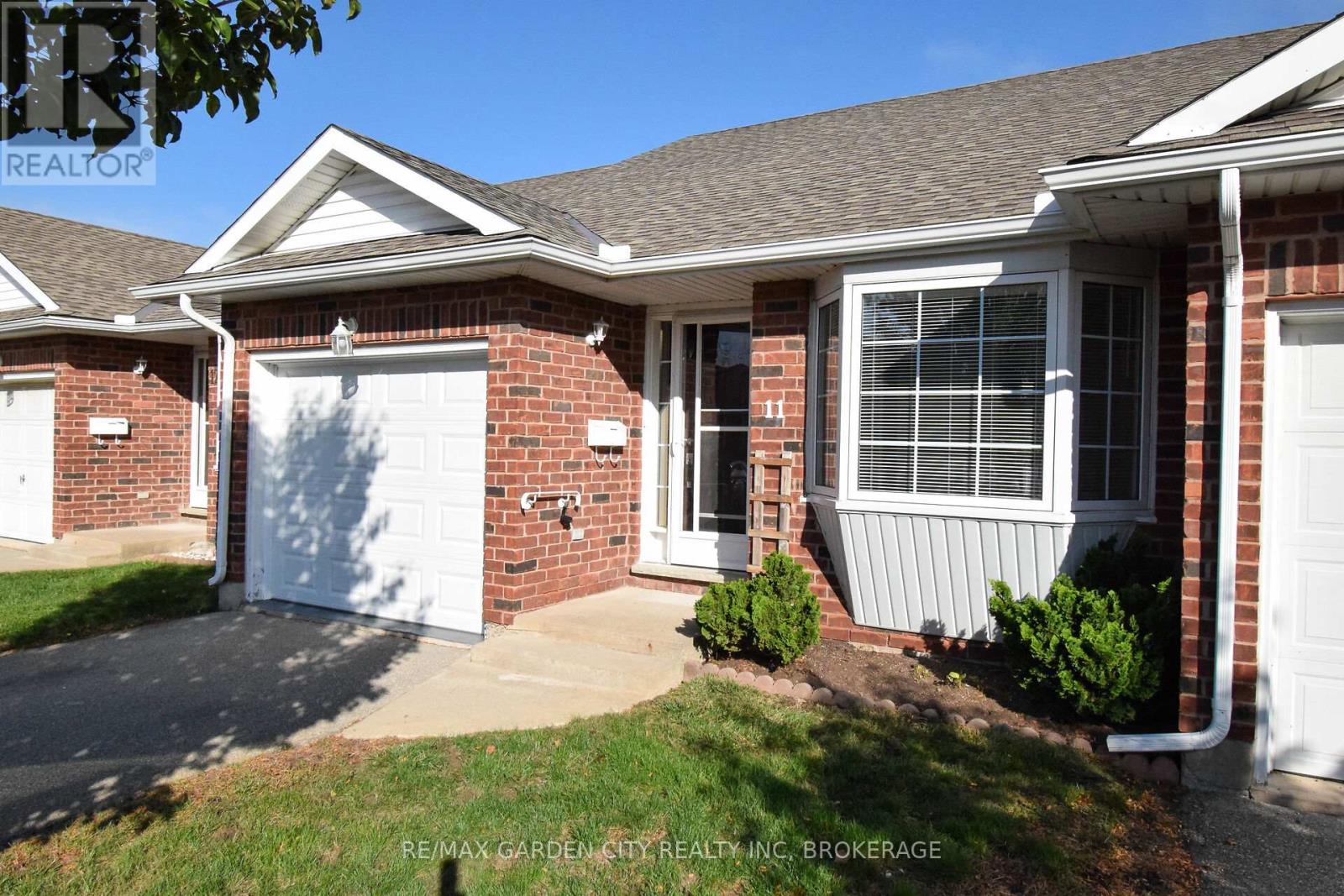 11 - 162 First Street, Welland, Ontario  L3B 4S2 - Photo 3 - X12843052