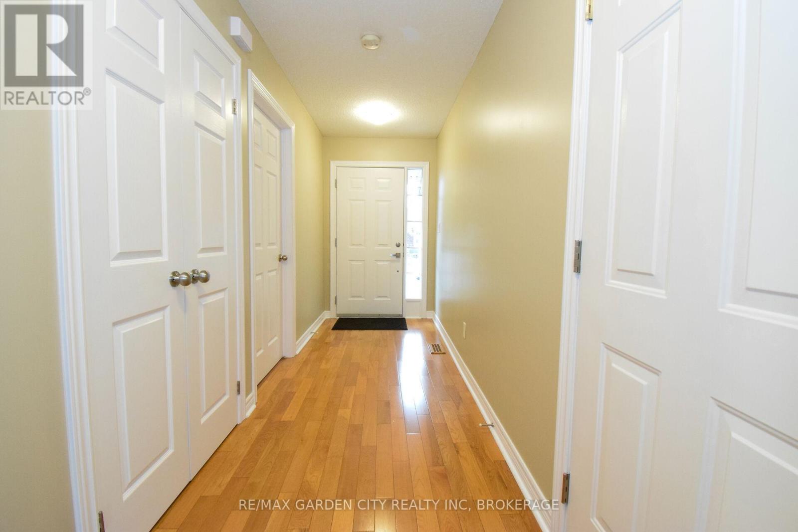 11 - 162 First Street, Welland, Ontario  L3B 4S2 - Photo 4 - X12843052