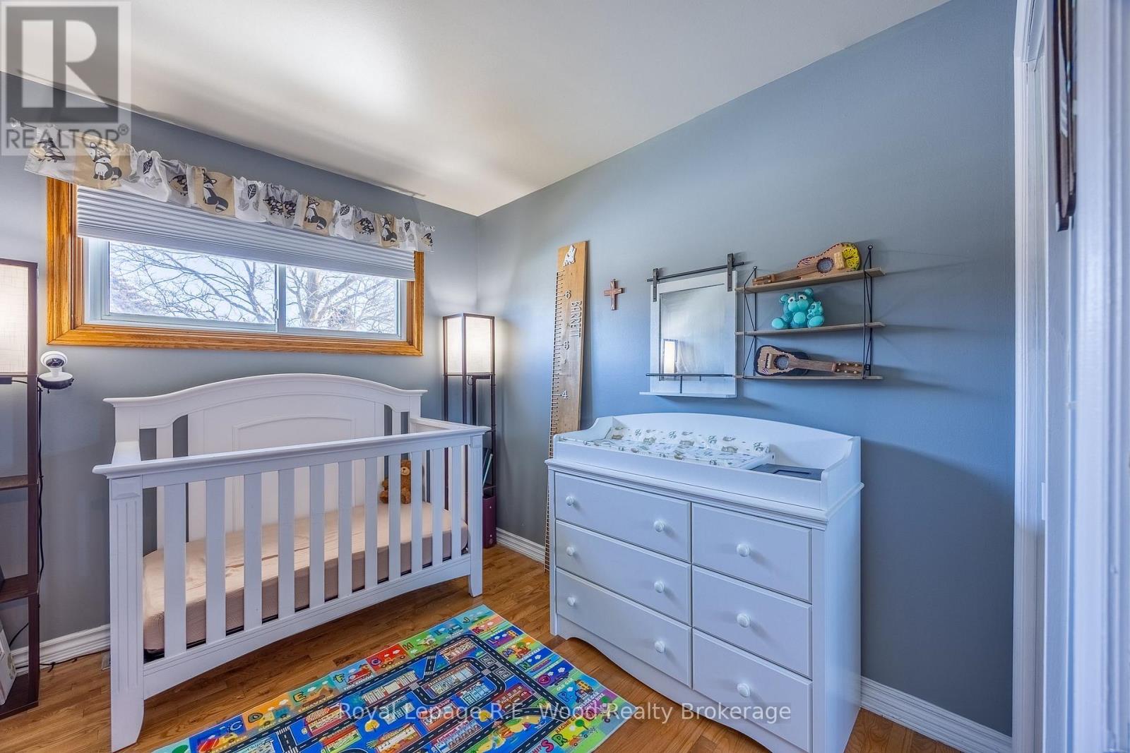 11 Glenwood Road, Ingersoll, Ontario N5C 3N7 - Photo 14 - X12843084