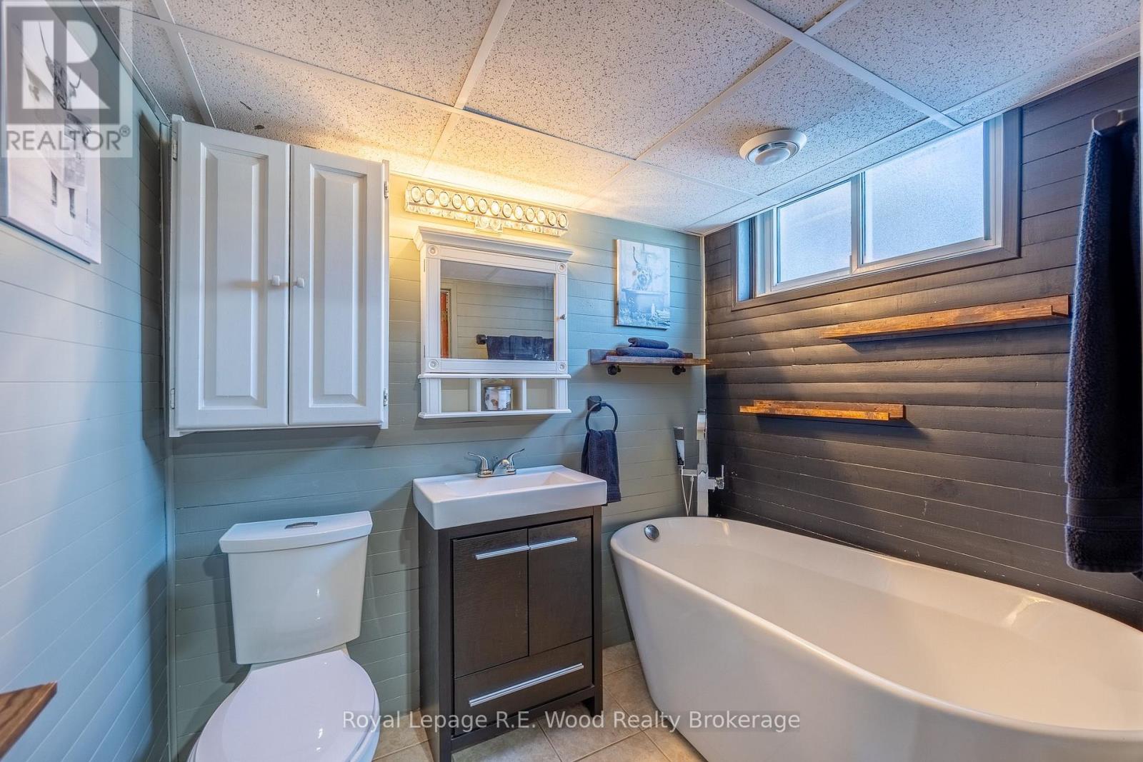 11 Glenwood Road, Ingersoll, Ontario N5C 3N7 - Photo 19 - X12843084