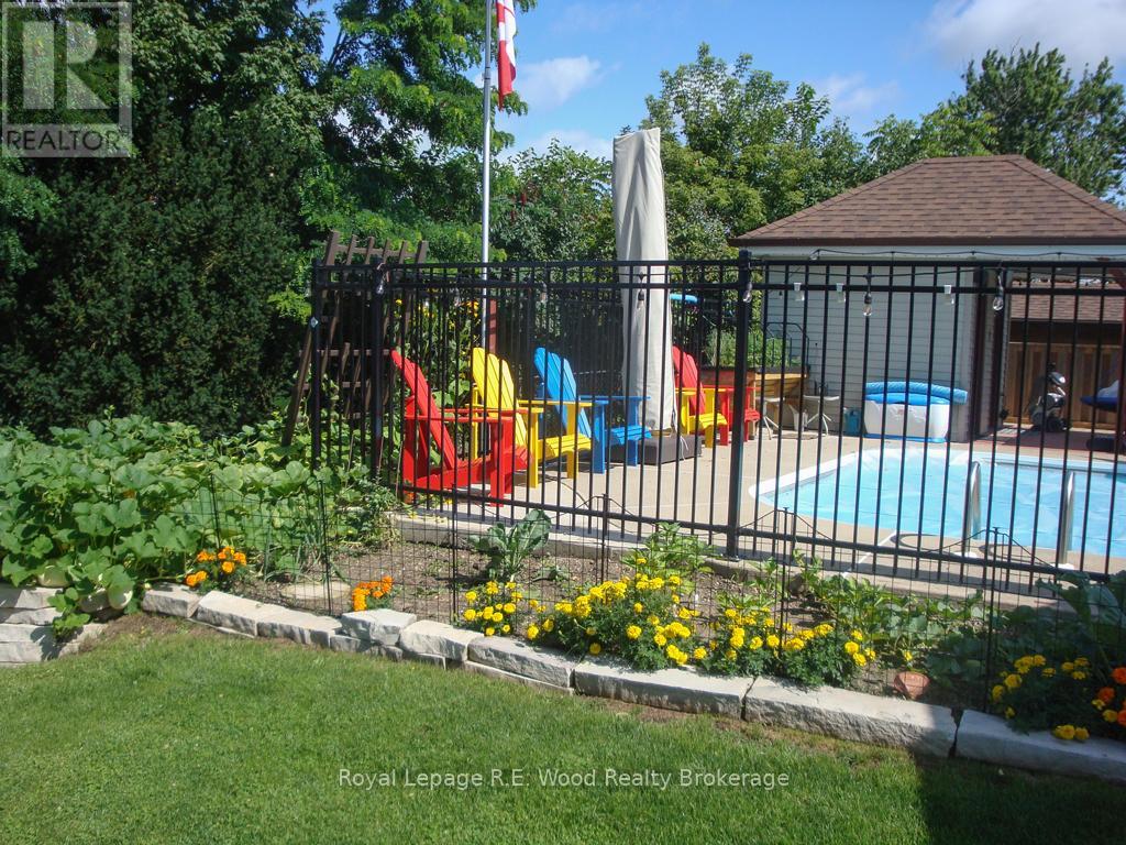 11 Glenwood Road, Ingersoll, Ontario N5C 3N7 - Photo 38 - X12843084