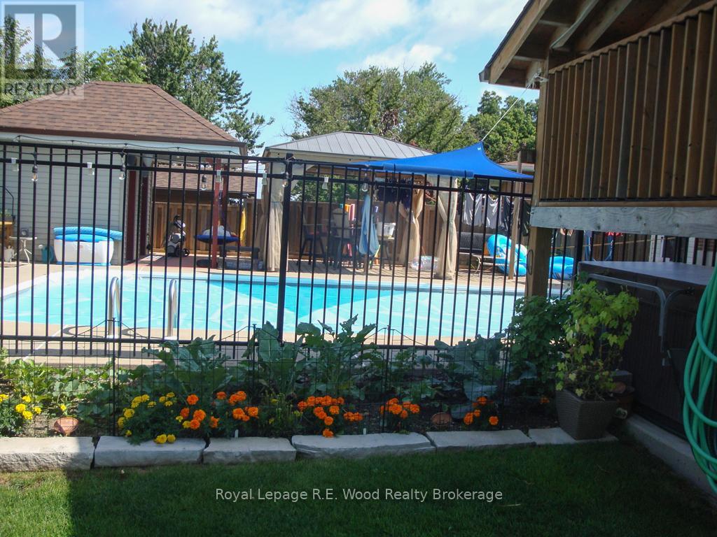 11 Glenwood Road, Ingersoll, Ontario N5C 3N7 - Photo 39 - X12843084