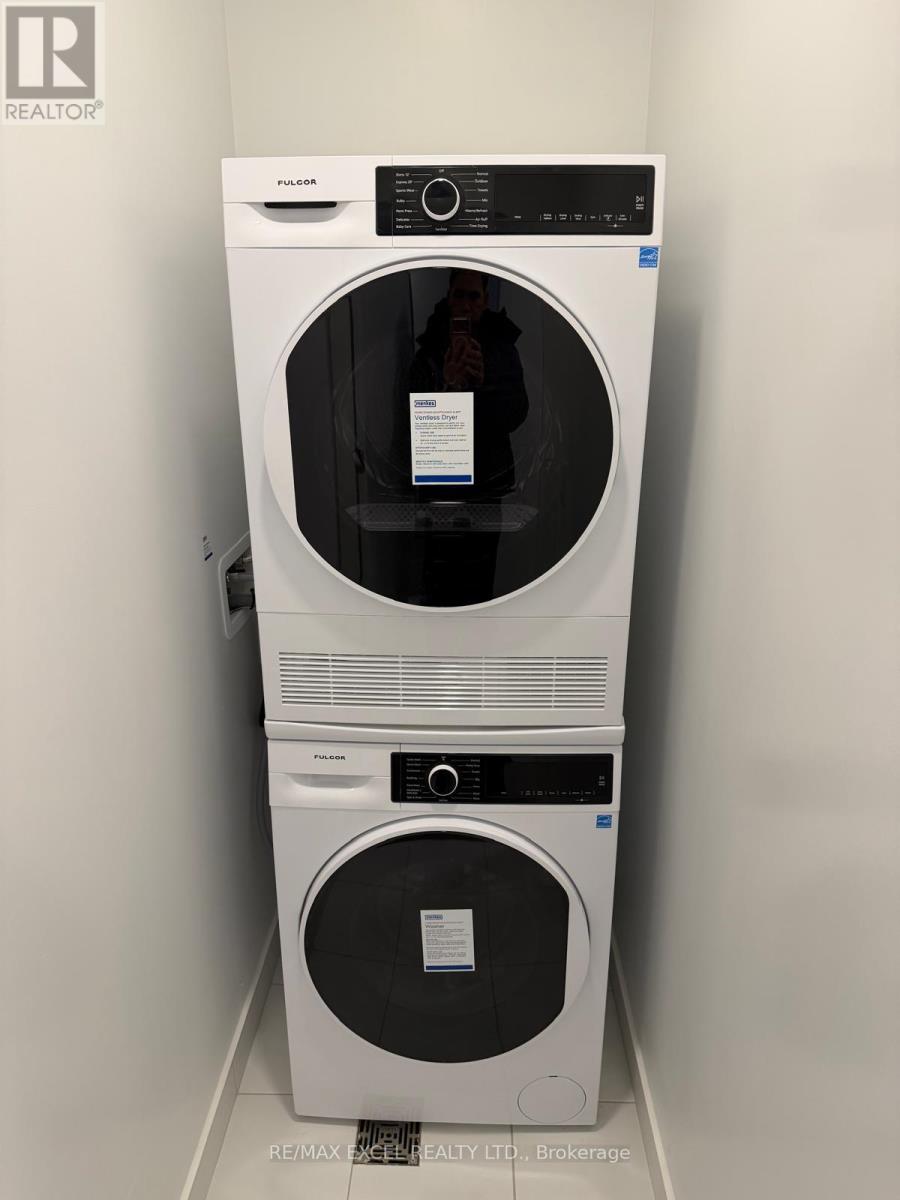 1508 - 180 Front Street E, Toronto, Ontario  M5A 0K9 - Photo 12 - C12830096