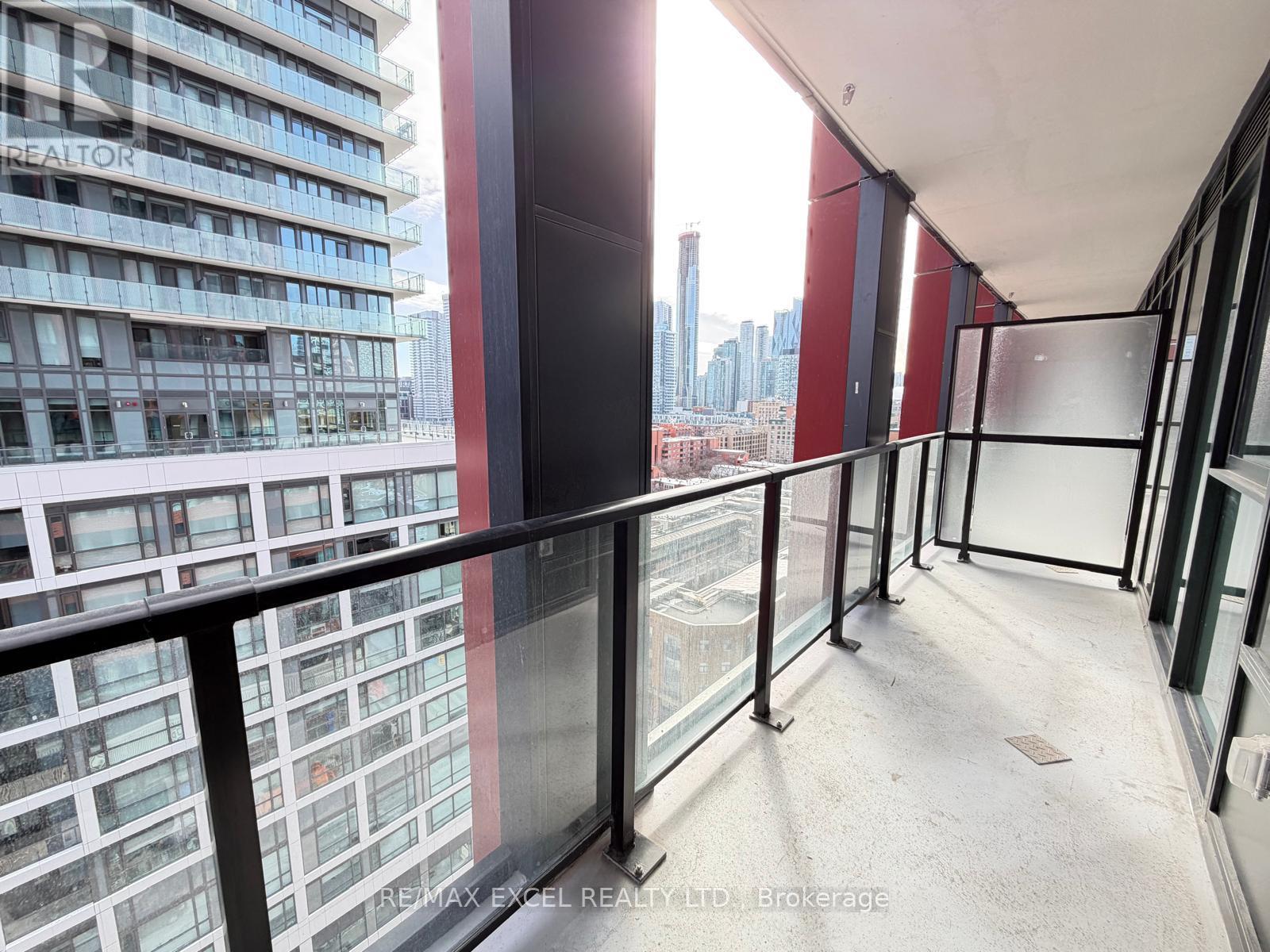 1508 - 180 Front Street E, Toronto, Ontario  M5A 0K9 - Photo 4 - C12830096