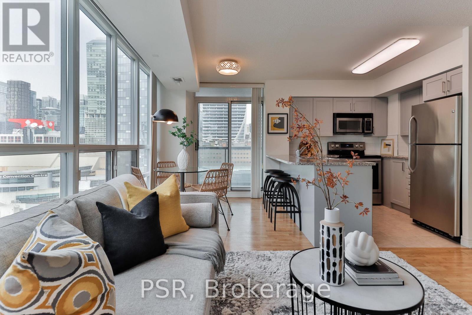 1602 - 30 Grand Trunk Crescent, Toronto, Ontario  M5J 3A4 - Photo 11 - C12841492