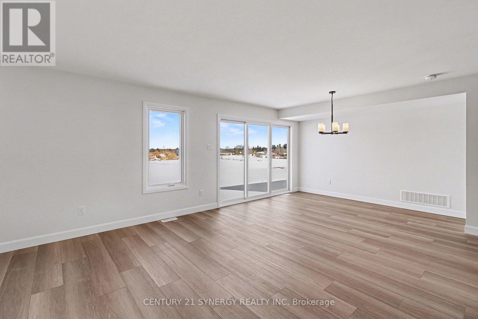 81 Villeneuve Street, North Stormont, Ontario  K0C 1W0 - Photo 14 - X12841900