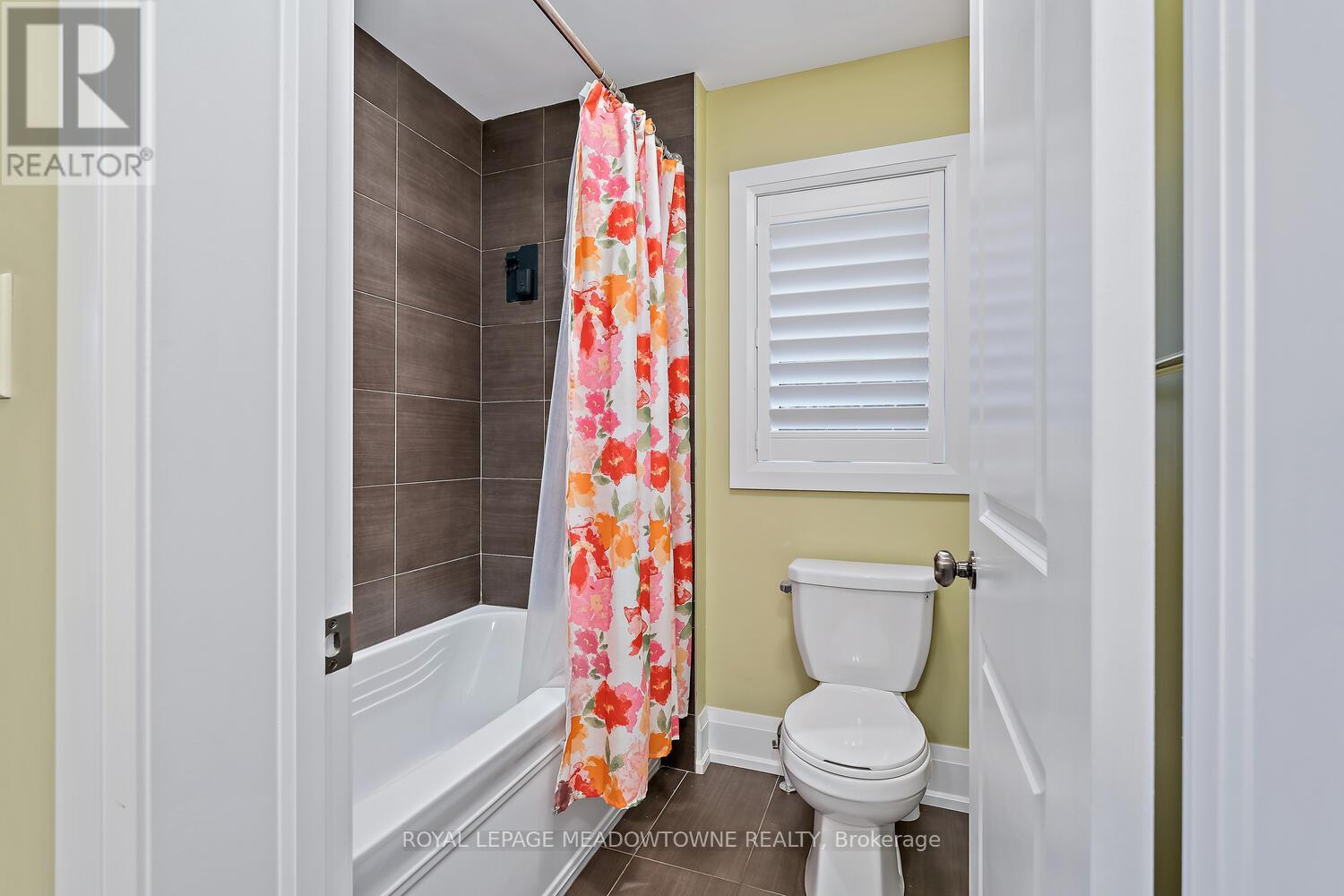 65 Foxtail Court, Halton Hills, Ontario  L7G 0G3 - Photo 28 - W12841600