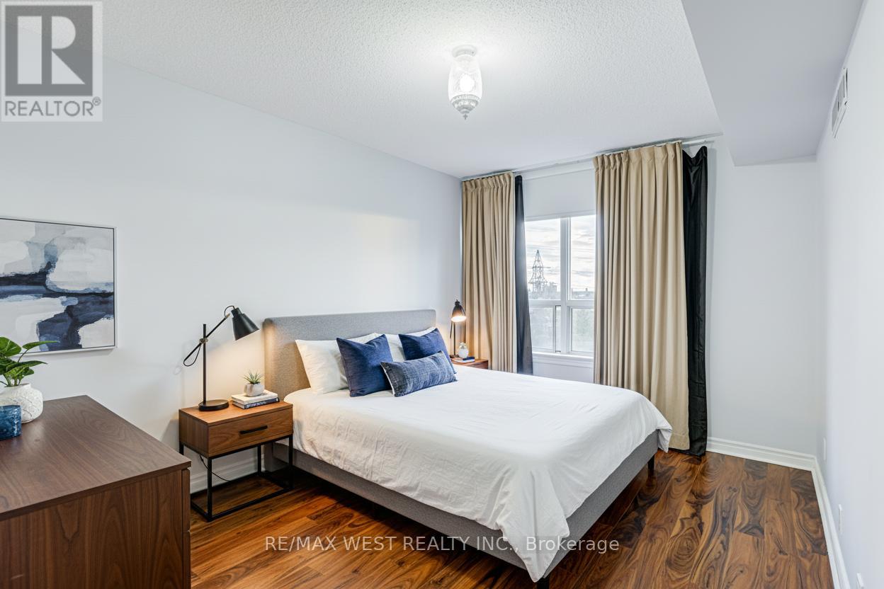 709 - 1720 Eglinton Avenue E, Toronto, Ontario  M4A 2X8 - Photo 14 - C12584770