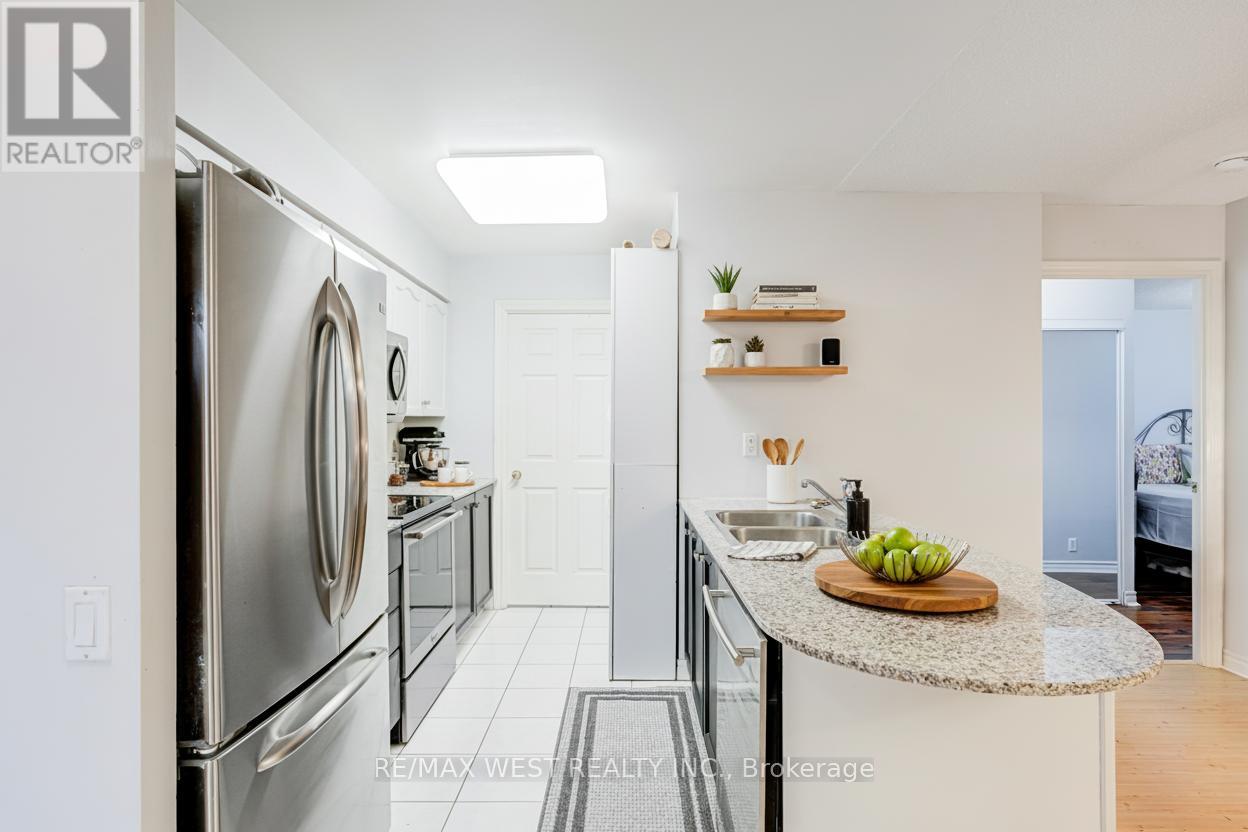 709 - 1720 Eglinton Avenue E, Toronto, Ontario  M4A 2X8 - Photo 9 - C12584770