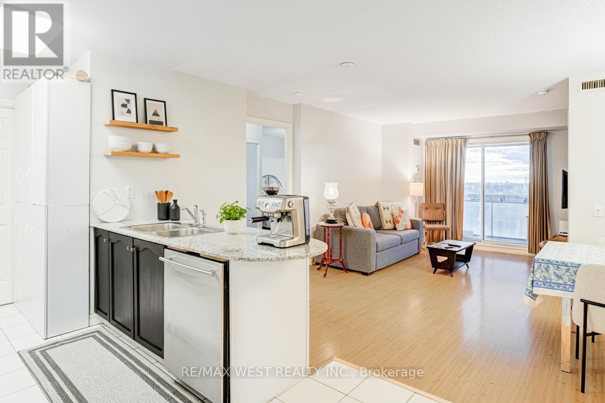 709 - 1720 Eglinton Avenue E, Toronto, Ontario  M4A 2X8 - Photo 5 - C12584770